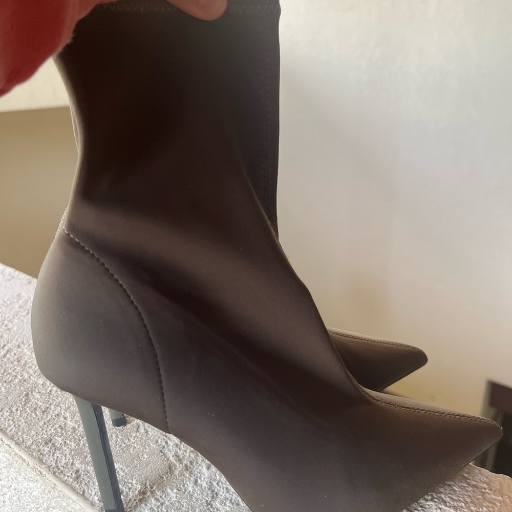 Elegant olive green Ankle Boots Heel - Picture 3 of 5